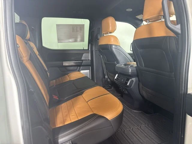 2022 Ford F-150 Platinum - Photo 4