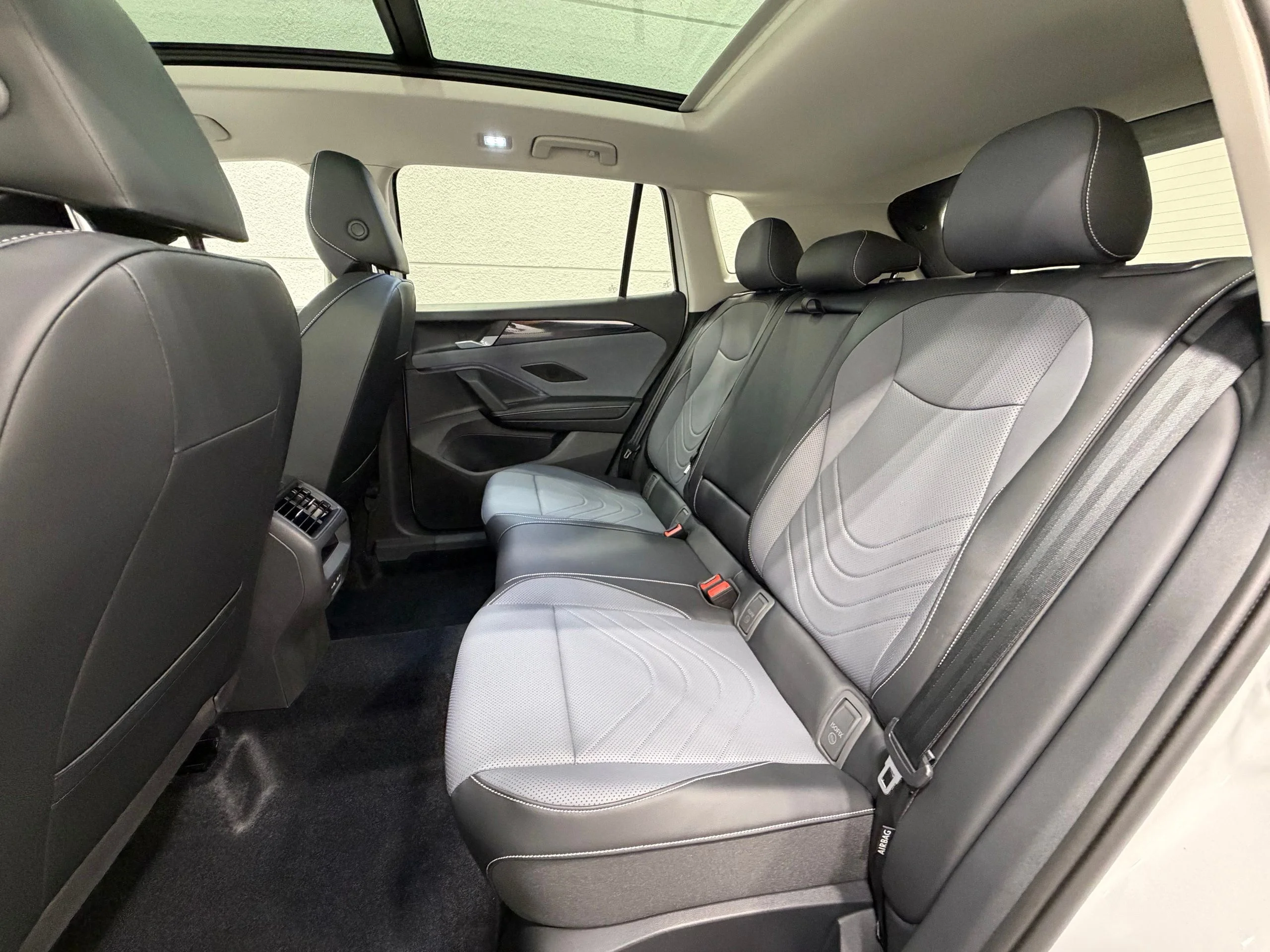 New 2026 White Volkswagen SE image 22