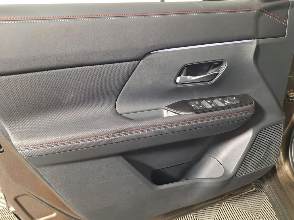 Used 2026 Bronze Metallic Nissan SR image 29