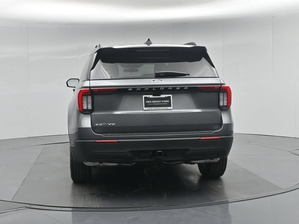 New 2026 Carbonized Gray Metallic Ford Active image 28