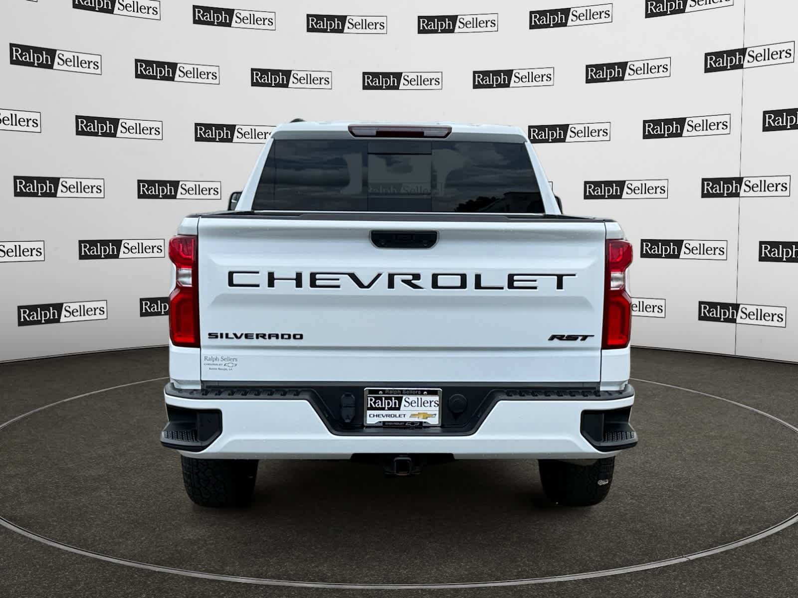 Used 2024 Summit White Chevrolet RST image 5