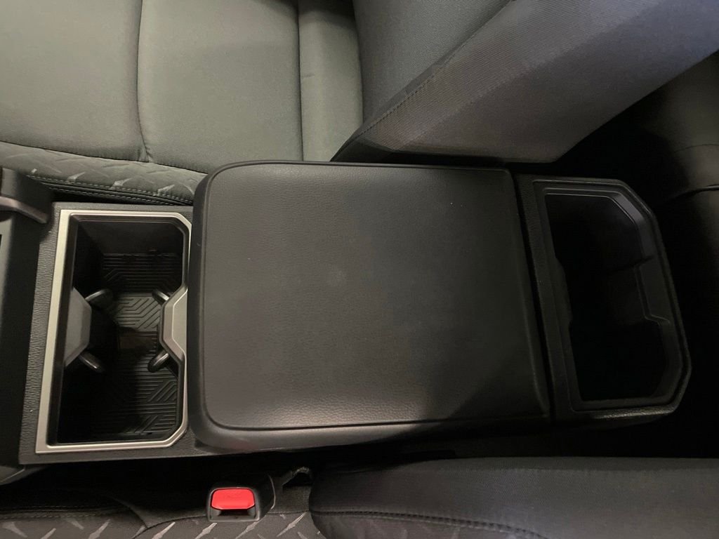2026 Toyota Tacoma SR5 - Photo 14