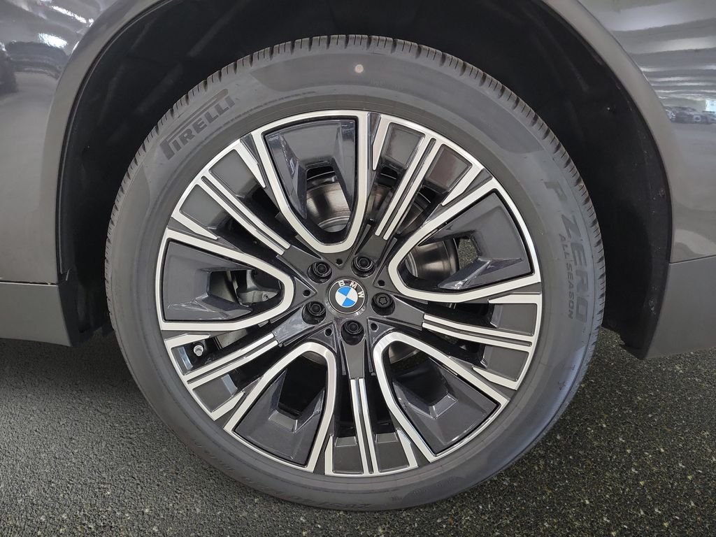 New 2026 Dark Graphite Metallic BMW 30 xDrive image 17