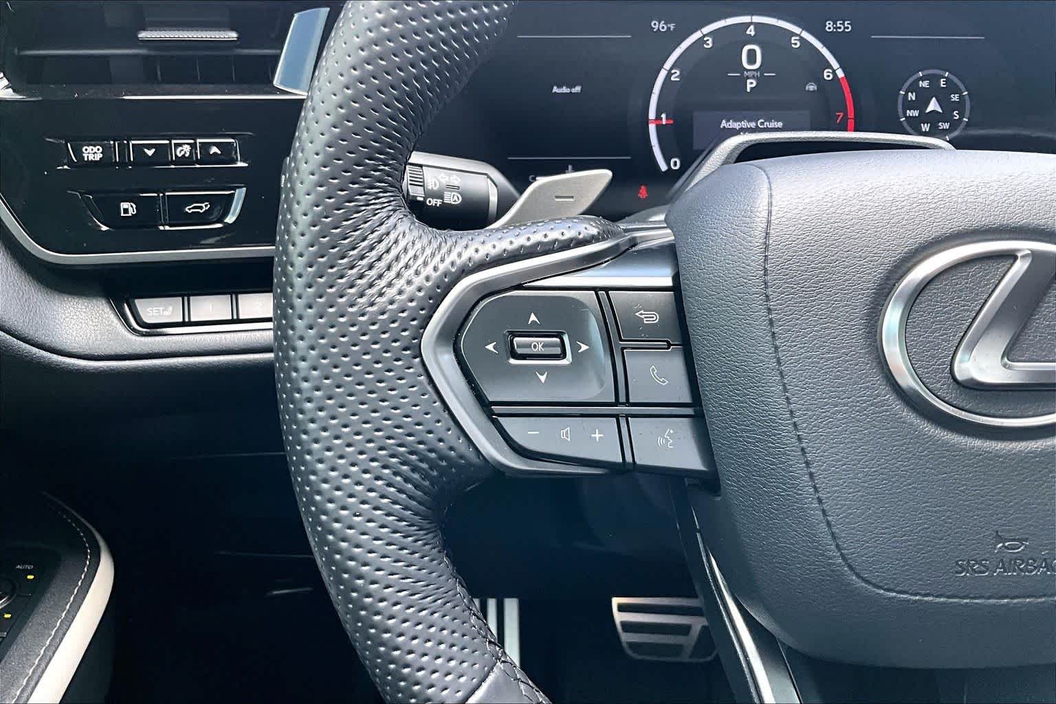 Certified Used 2025 WIND CHILL PEARL Lexus F SPORT Handling image 22