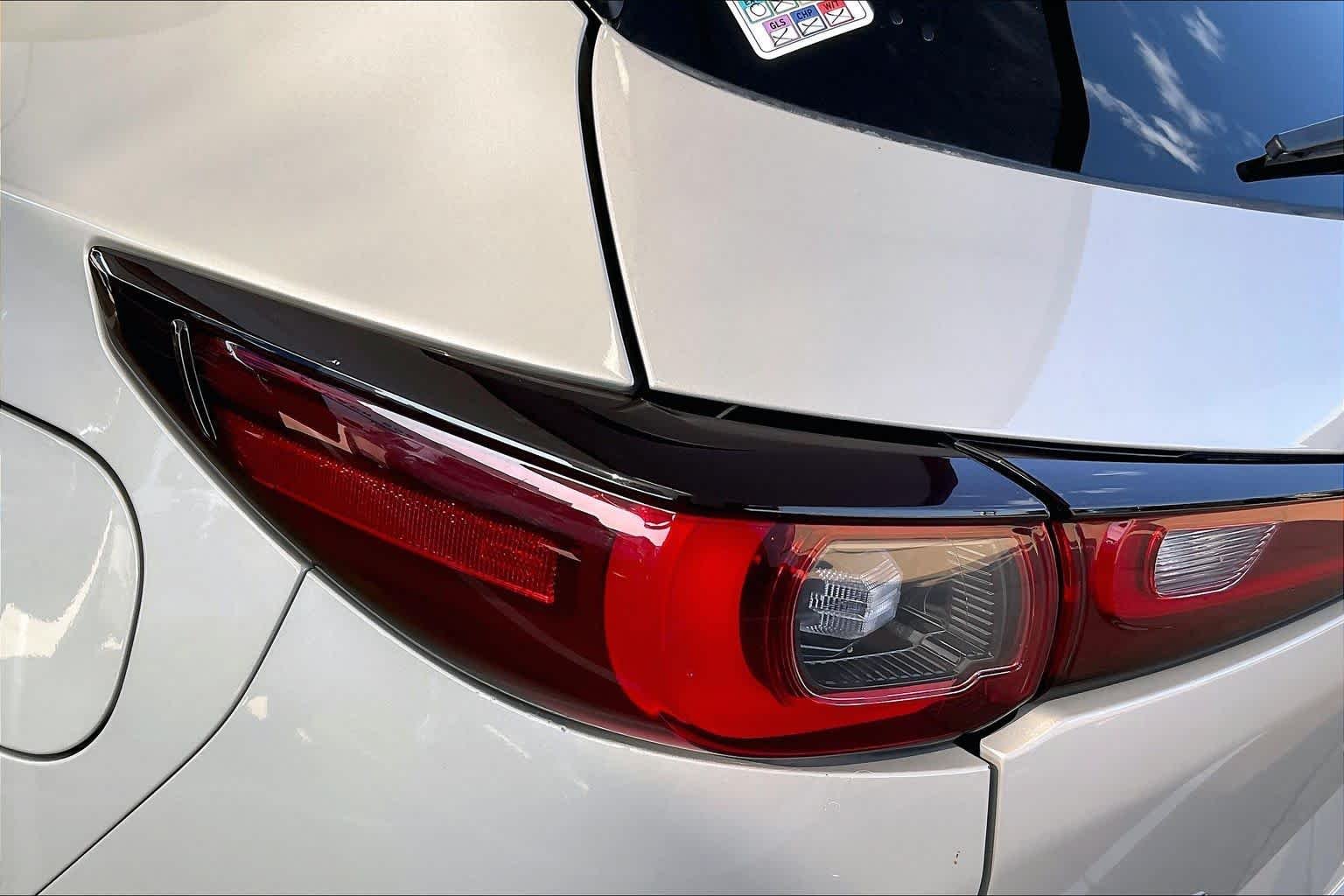 Used 2025 Platinum Quartz Metallic Mazda 2.5 S Select Package image 26