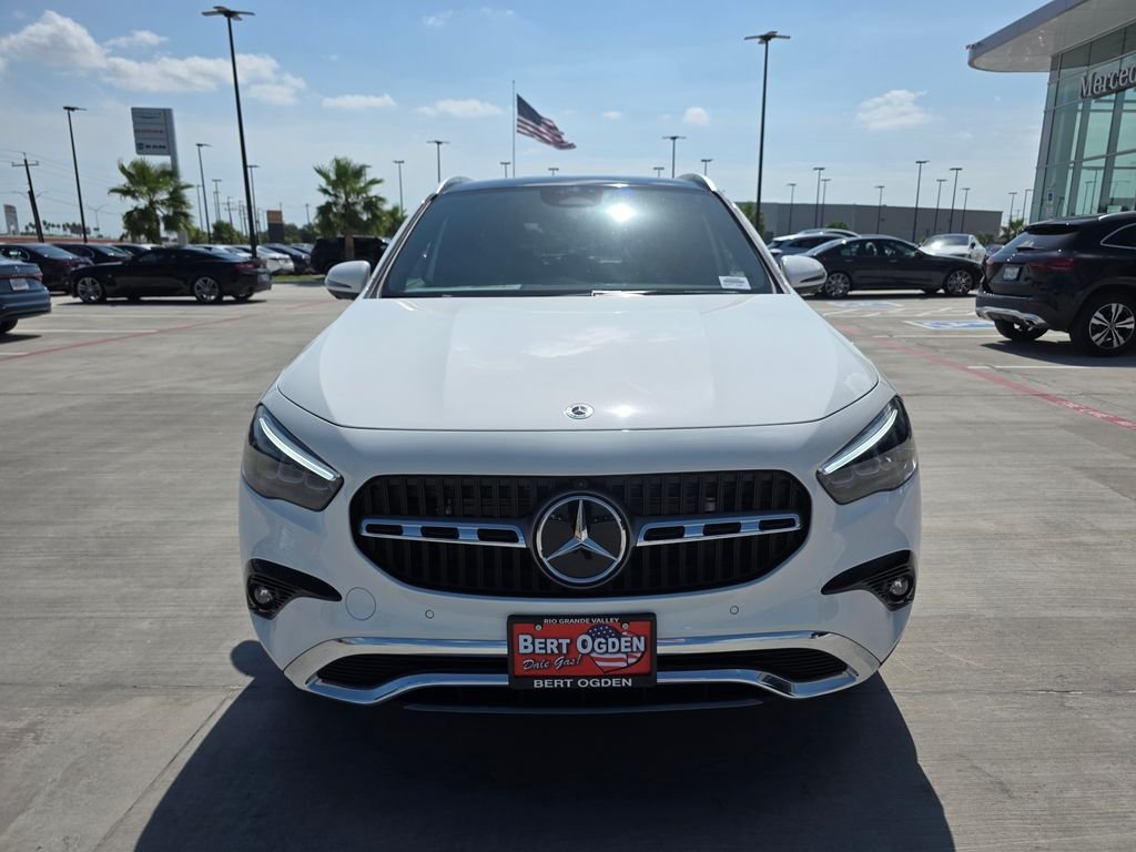 New 2026 Polar White Mercedes-Benz GLA 250 image 2