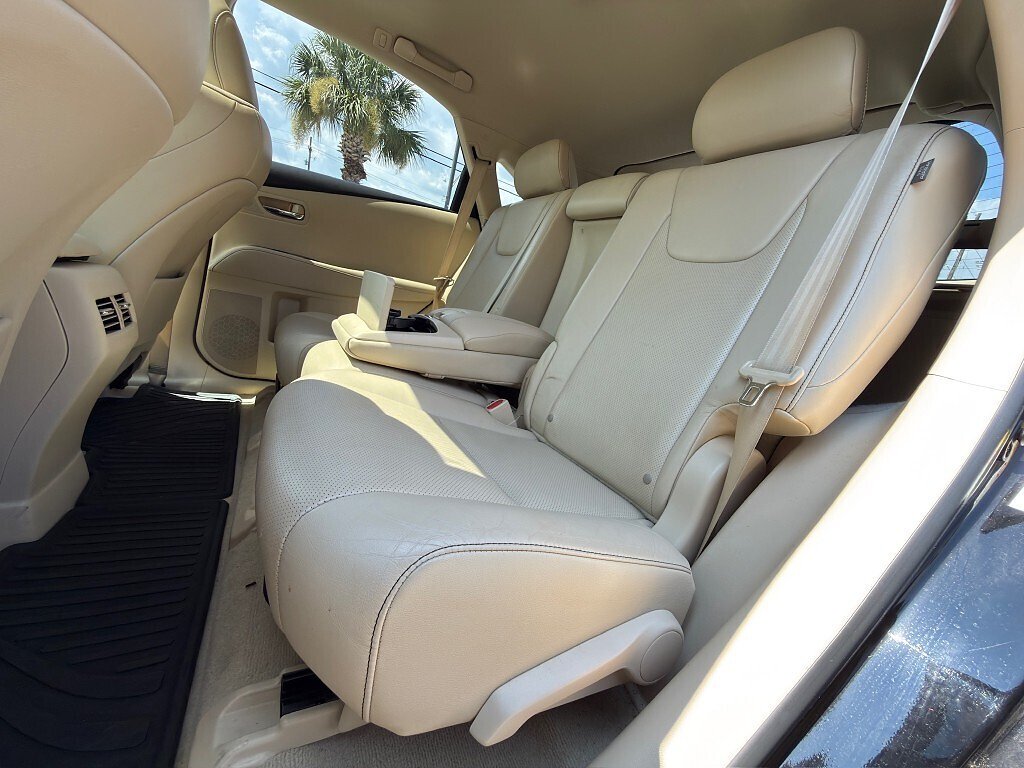 Used 2015 Obsidian Lexus Base image 9