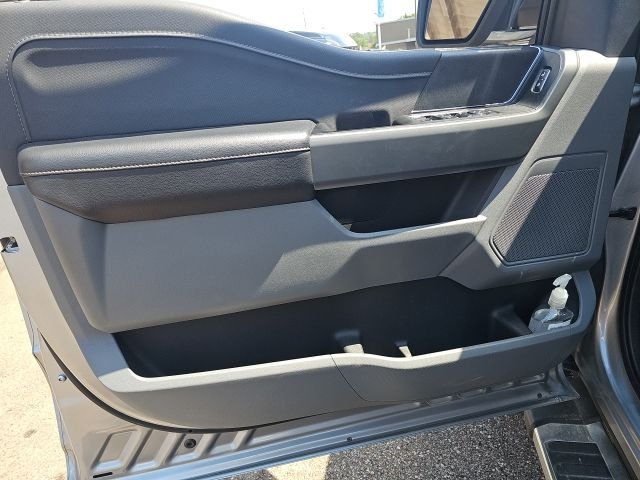 Used 2024 Silver Ford XLT image 15