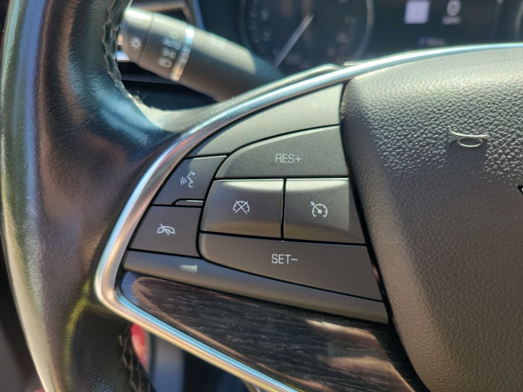 Used 2021 INFRARED TINTCOAT Cadillac AWD Premium Luxury image 25
