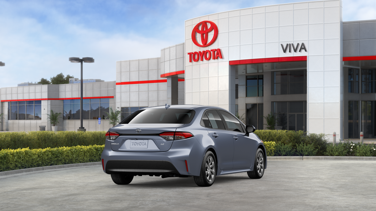 2026 Toyota Corolla LE - Photo 8
