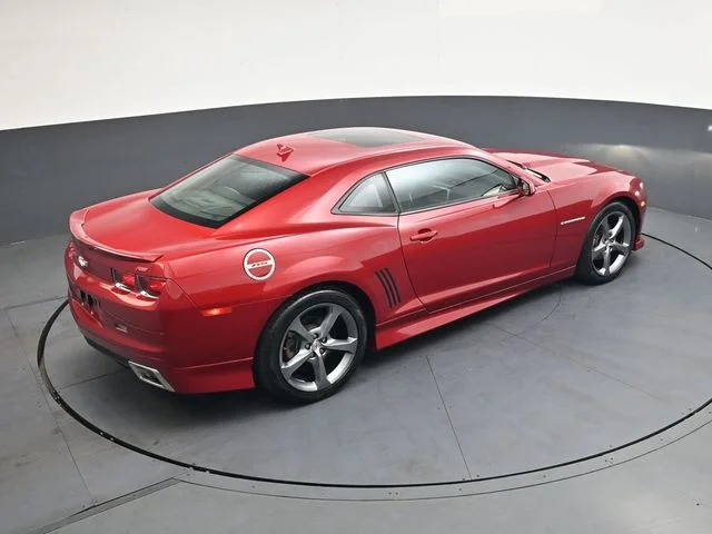 Used 2013 Red Chevrolet 2LT image 22