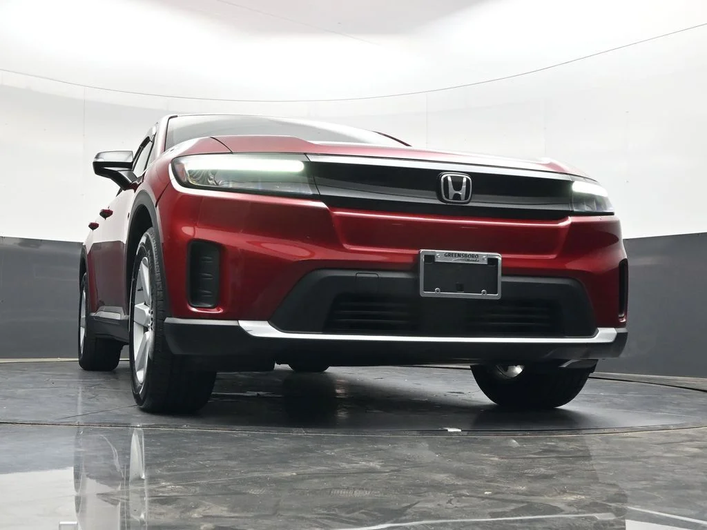 Used 2024 Scarlet Red Metallic Honda EX image 31