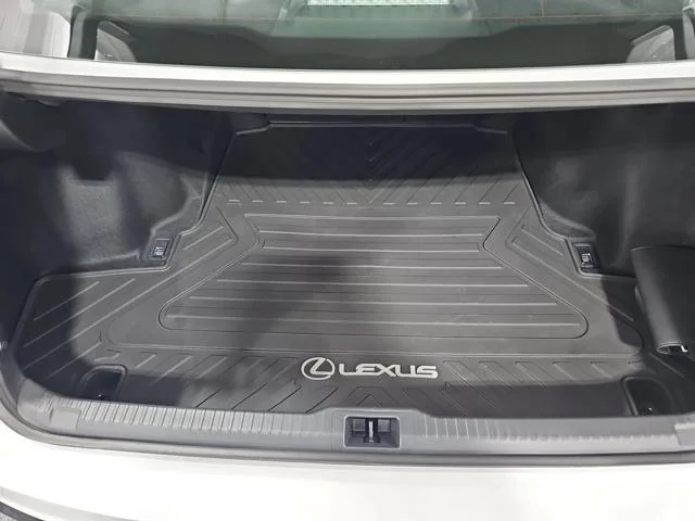 New 2026 Ultra White Lexus F SPORT AWD image 19