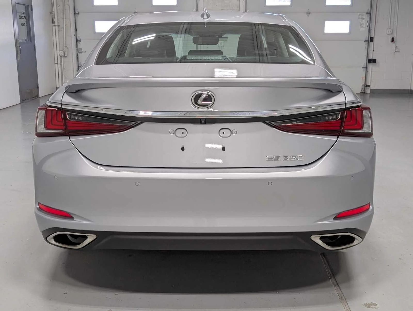 Used 2023 Iridium Lexus  image 9