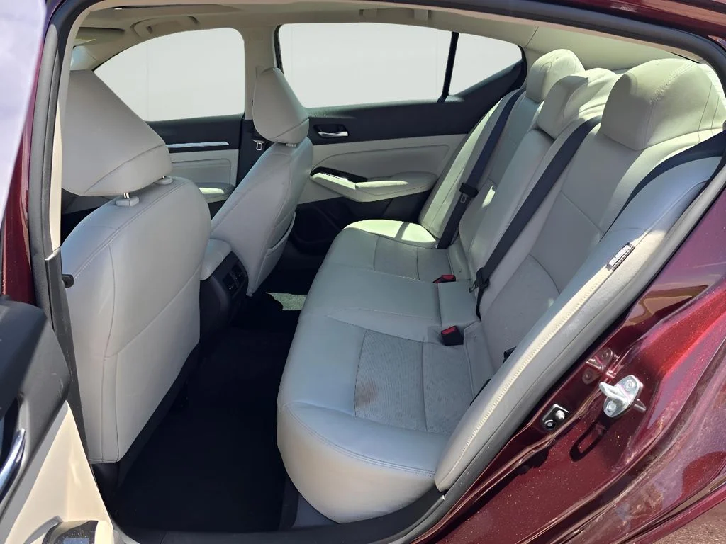 Used 2023 Garnet Pearl Metallic Nissan 2.5 SL image 28