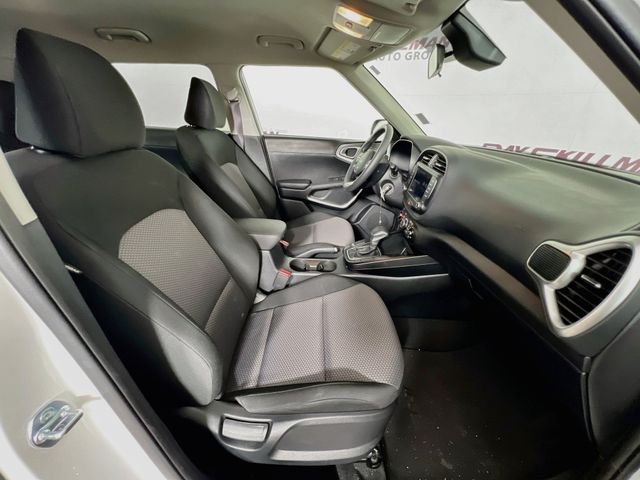 2025 Kia Soul LX - Photo 35