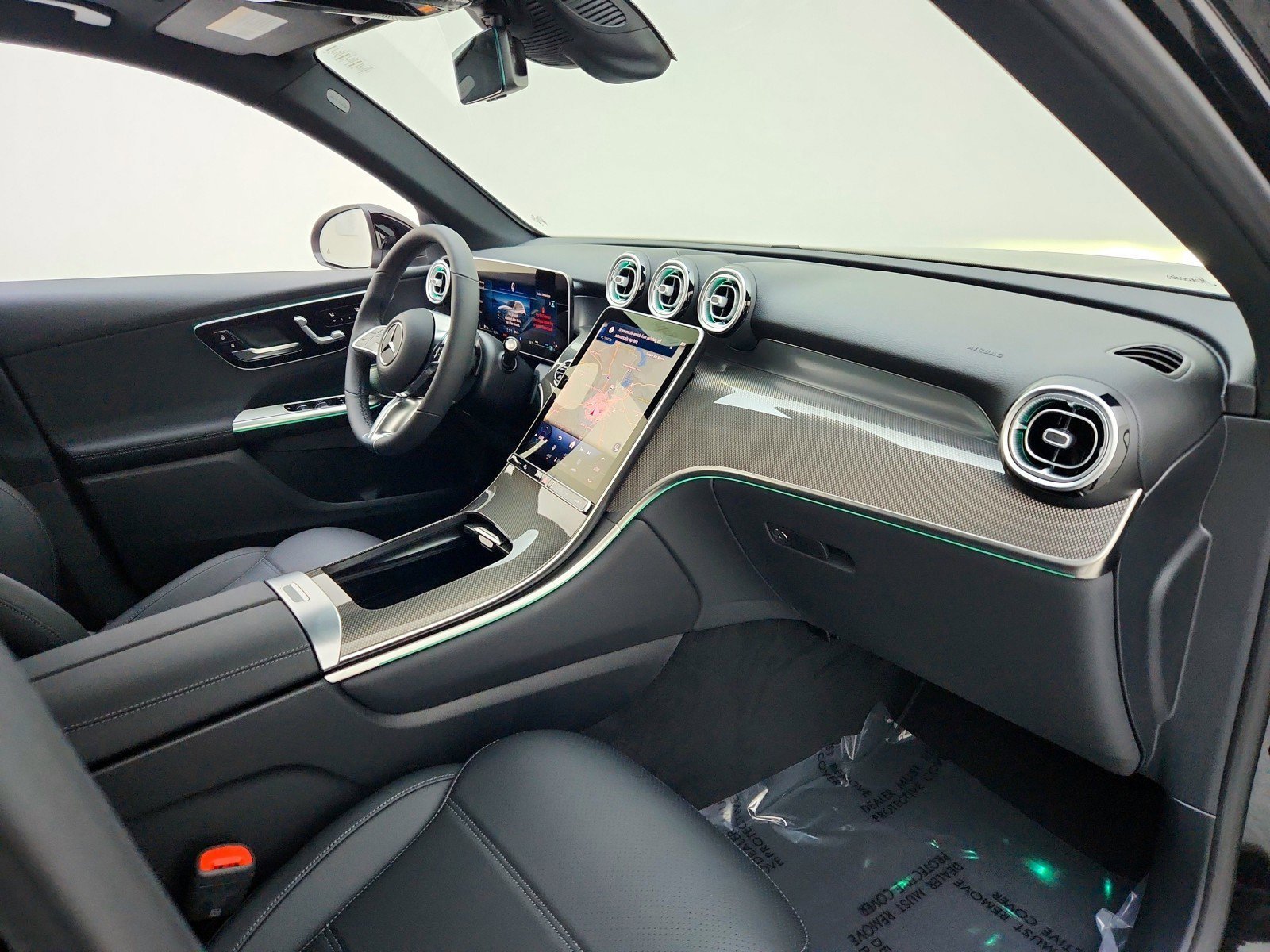 New 2026 Black Mercedes-Benz GLC 300 SUV image 40