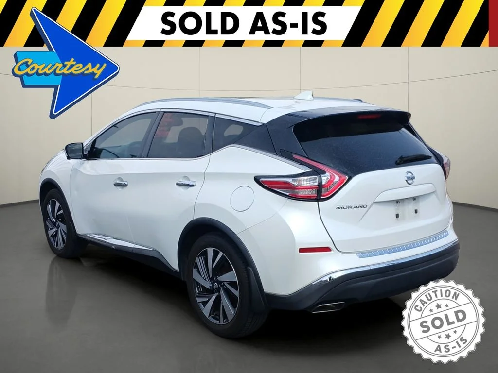 Used 2018 Pearl White Nissan Platinum image 5