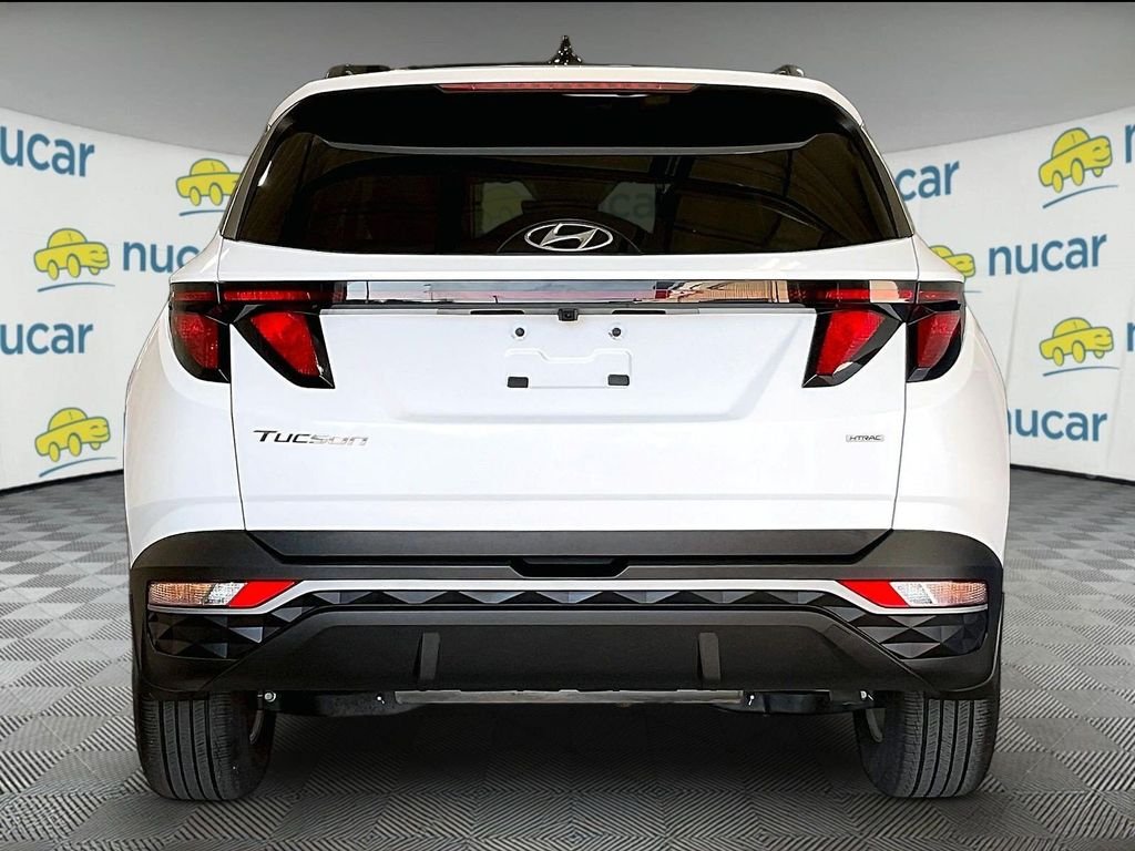 Used 2024 White Hyundai SEL image 5