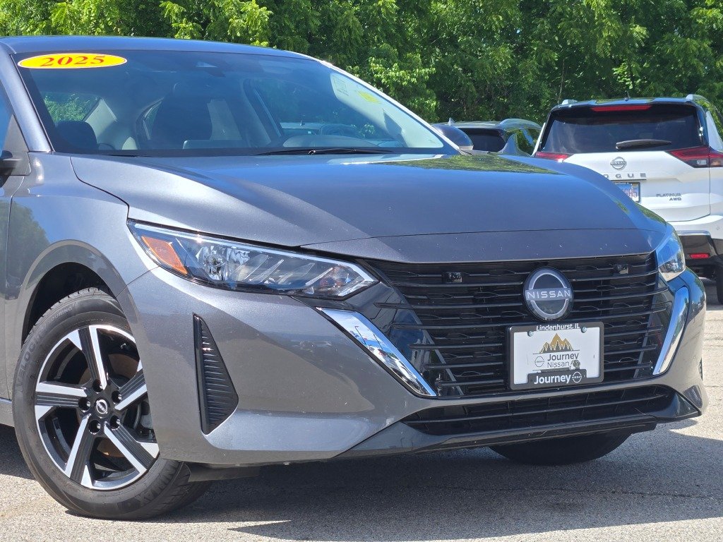 Used 2025 Nissan Sentra SV with VIN 3N1AB8CV7SY205816 for sale in Lindenhurst, IL