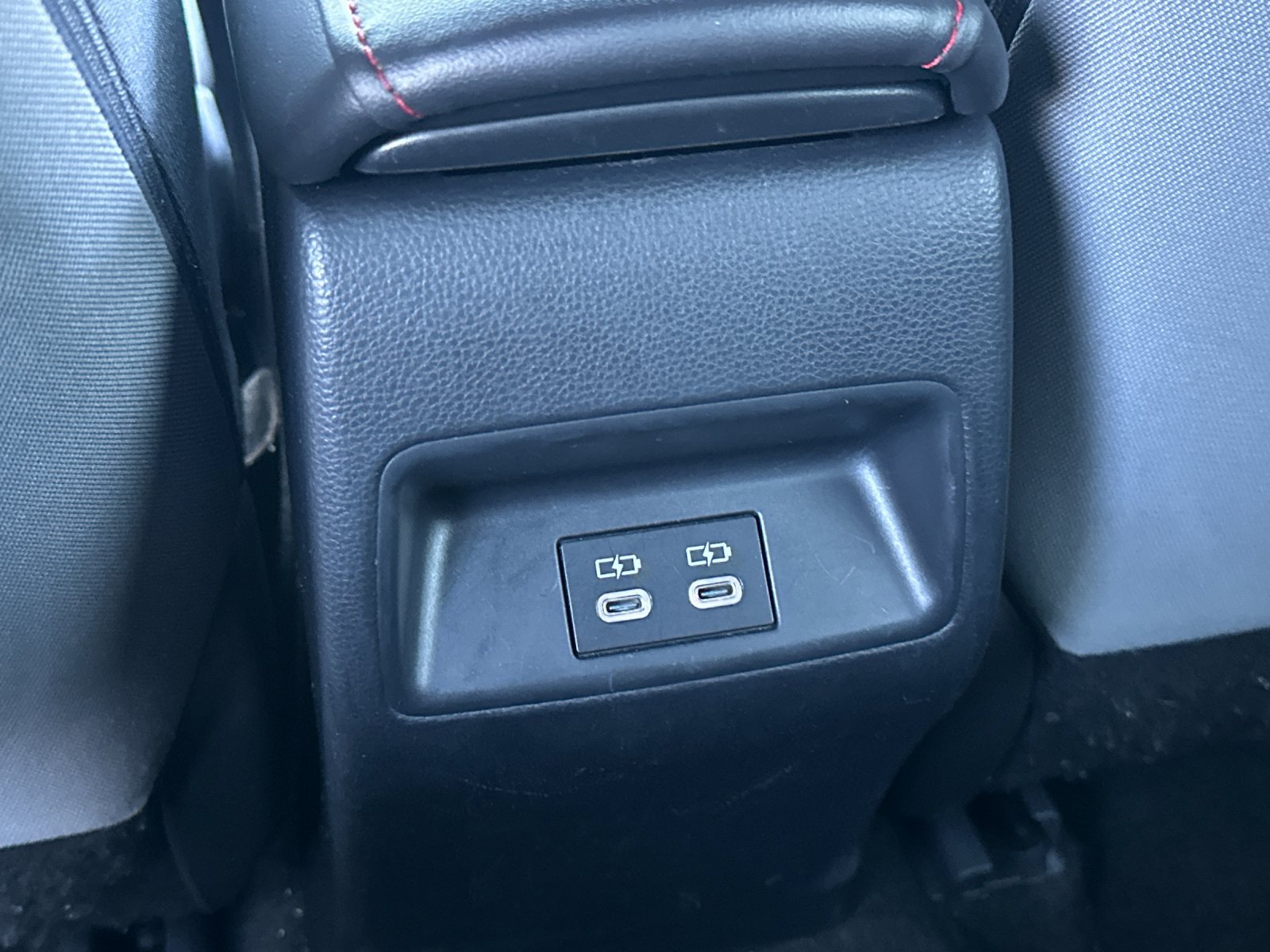 Used 2024 Pearl Toyota SE 4D Sedan image 15