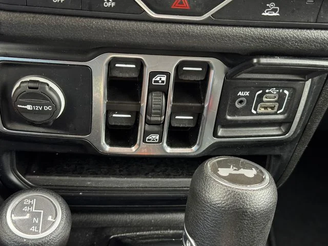 Used 2024 Red Jeep Sport S image 36