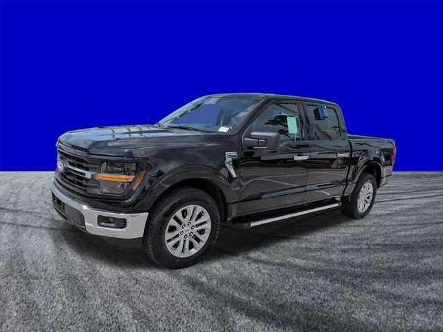 New 2026 Agate Black Metallic Ford XLT image 8