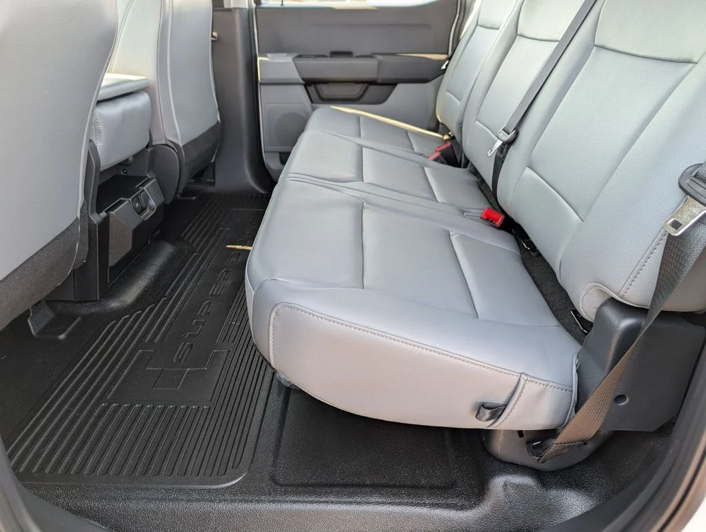 New 2026 Oxford White Ford F-350® XL image 30
