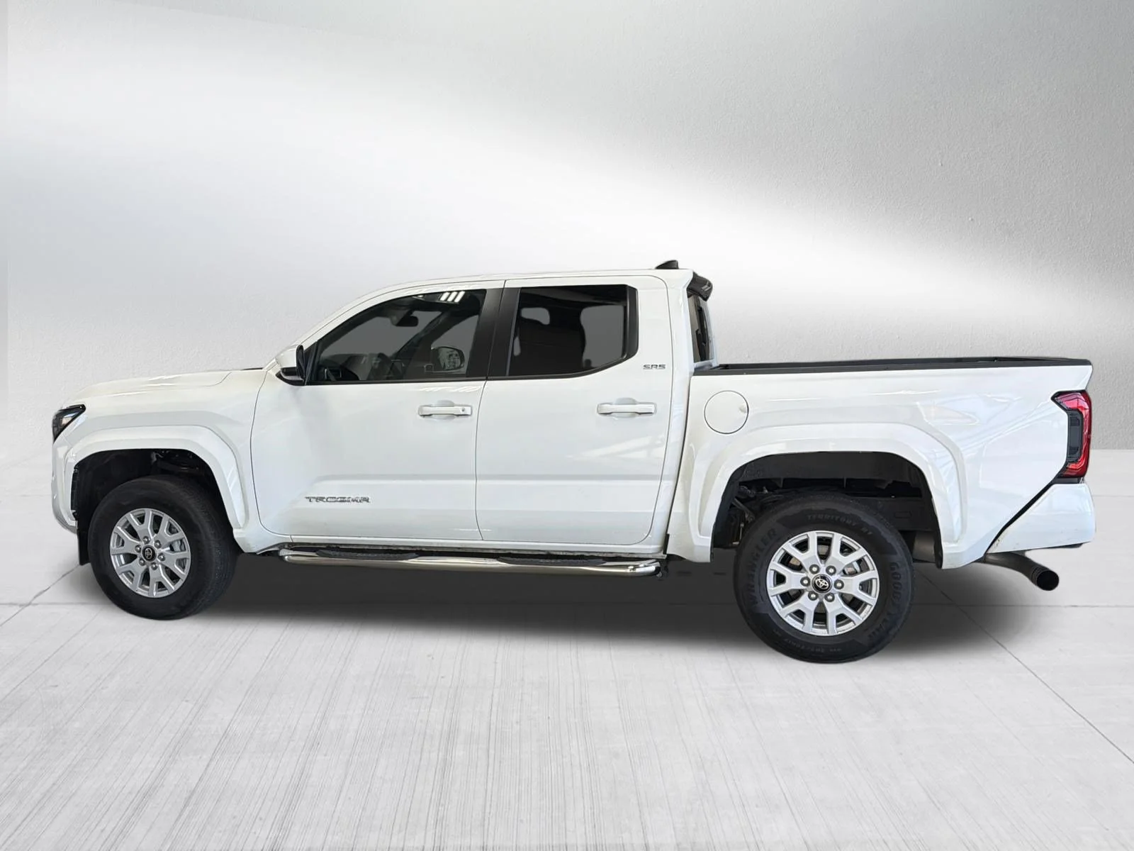 Used 2026 Ice Cap Toyota SR5 image 4