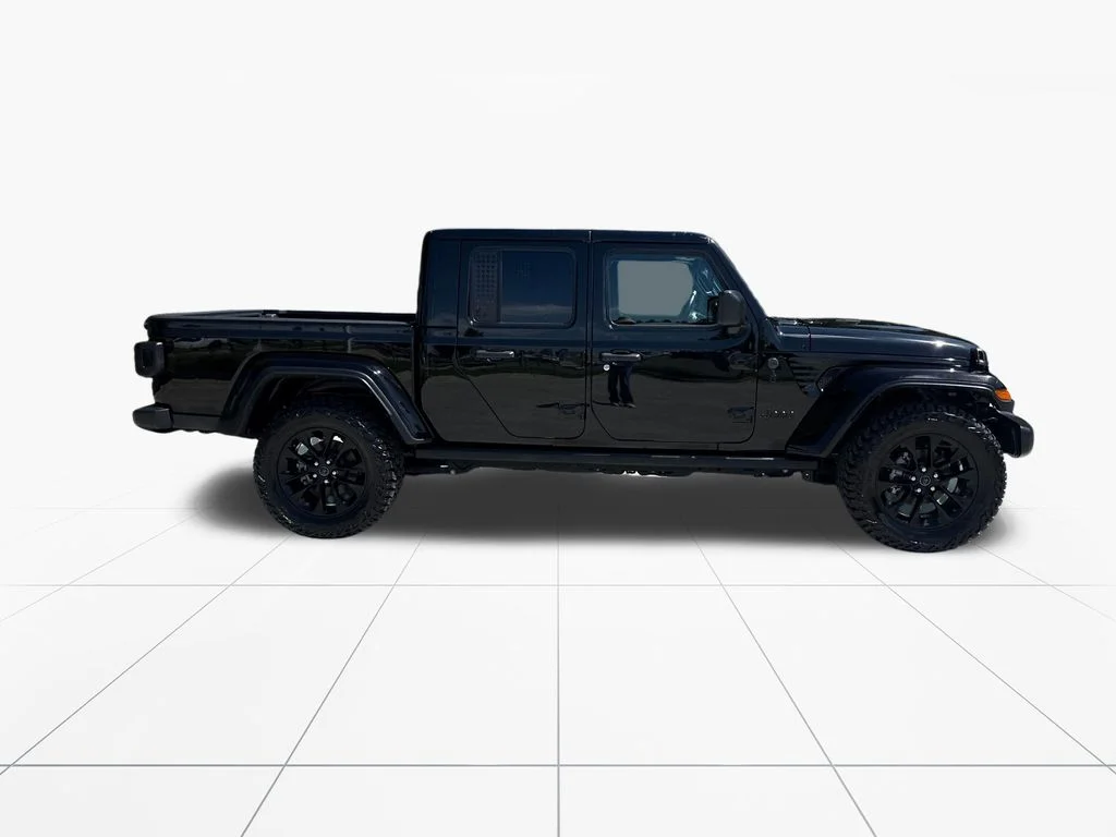 Used 2025 Black Clearcoat Jeep Nighthawk image 9