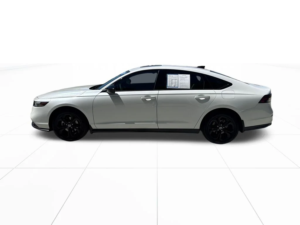 Certified Used 2025 Platinum White Pearl Honda 1.5T SE image 5