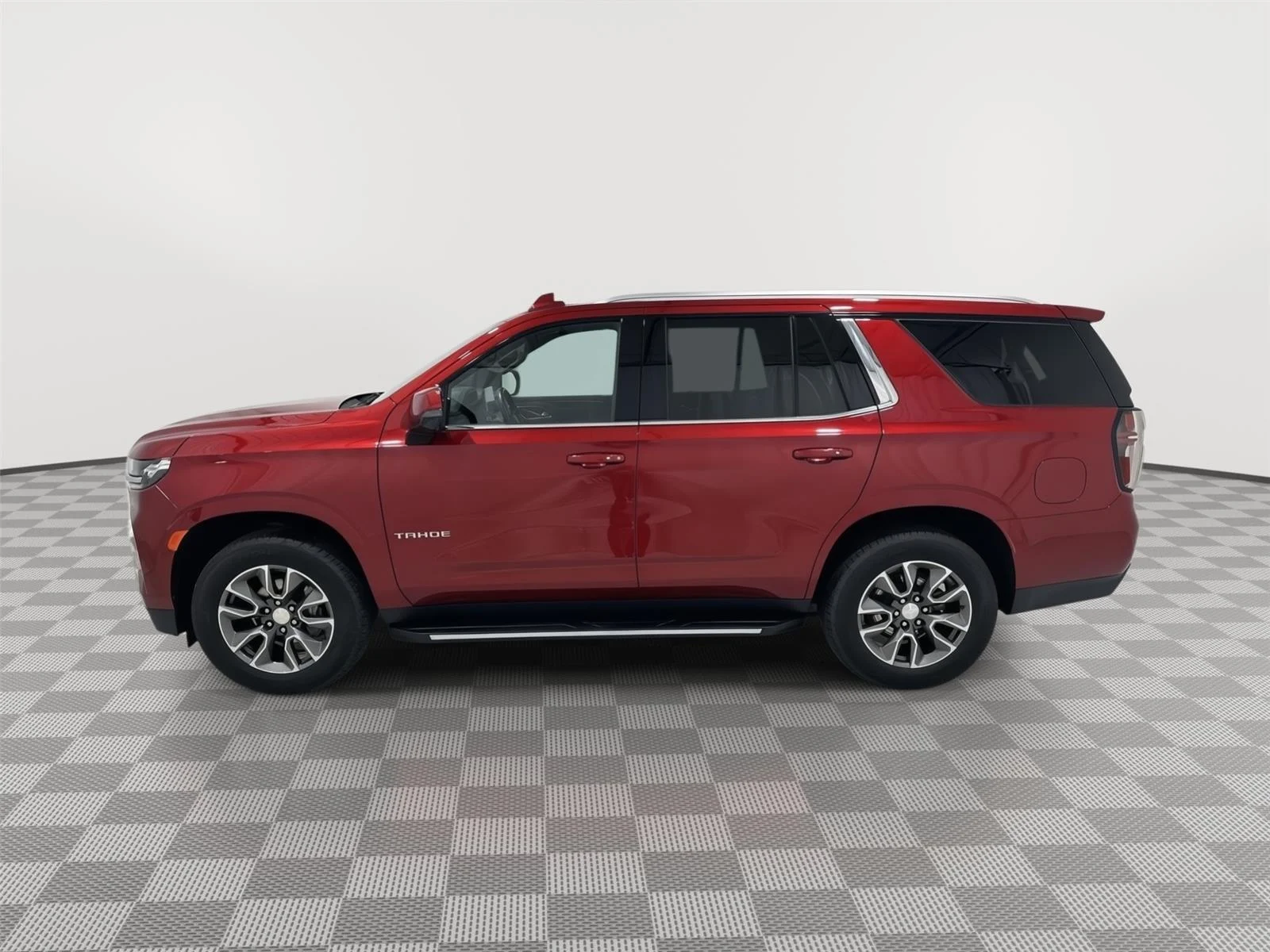 Used 2023 Chevrolet Tahoe LT with VIN 1GNSKNKD8PR350487 for sale in Alexandria, Minnesota