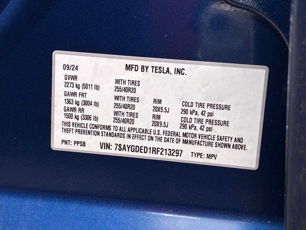 Used 2024  Tesla Long Range image 31