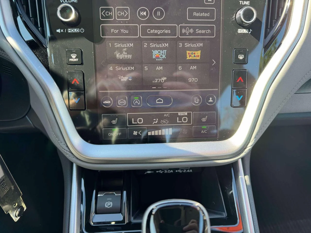 Used 2025 Magnetite Gray Metallic Subaru Premium image 31