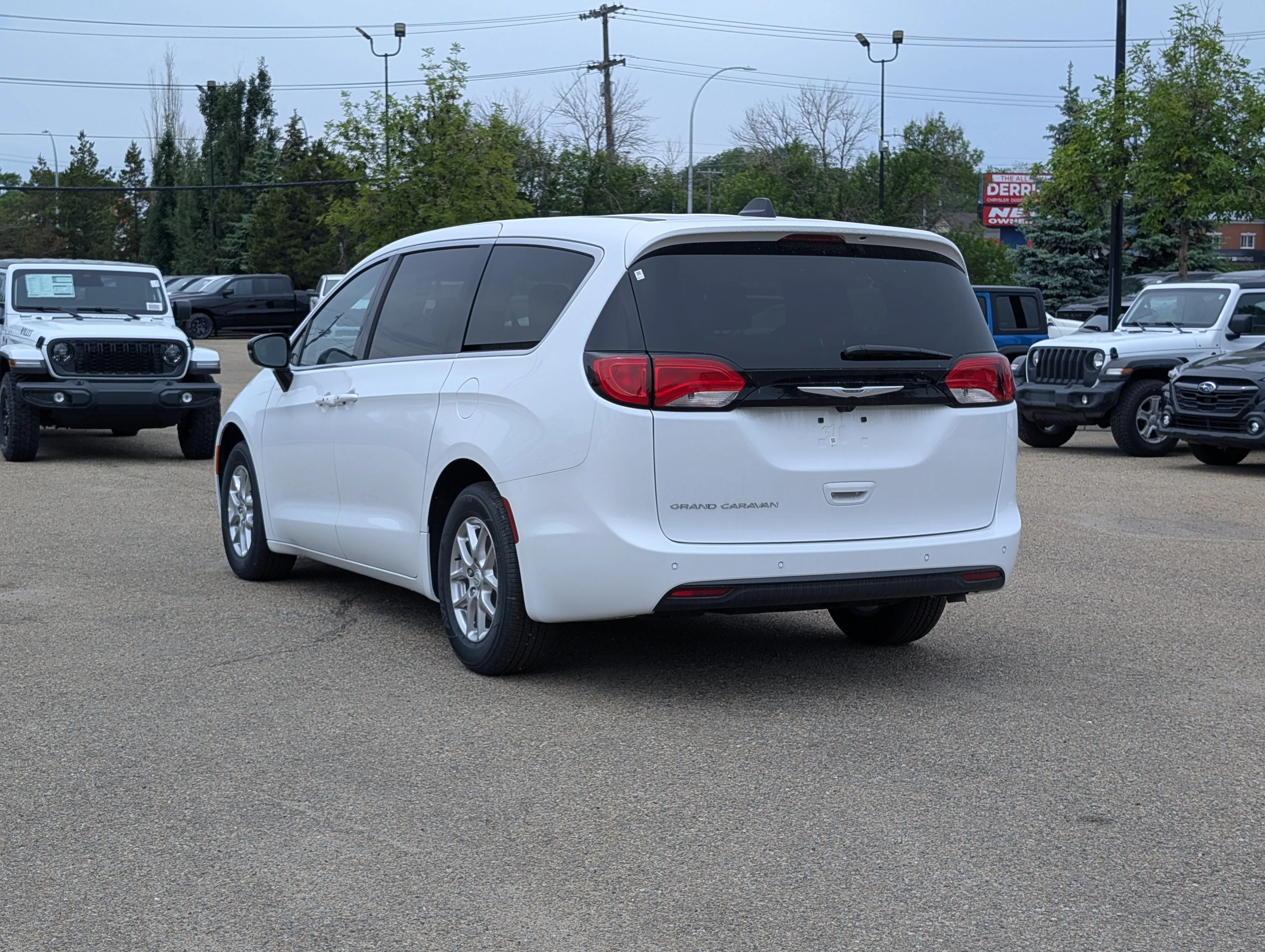 New 2026 Bright White Chrysler SXT image 4
