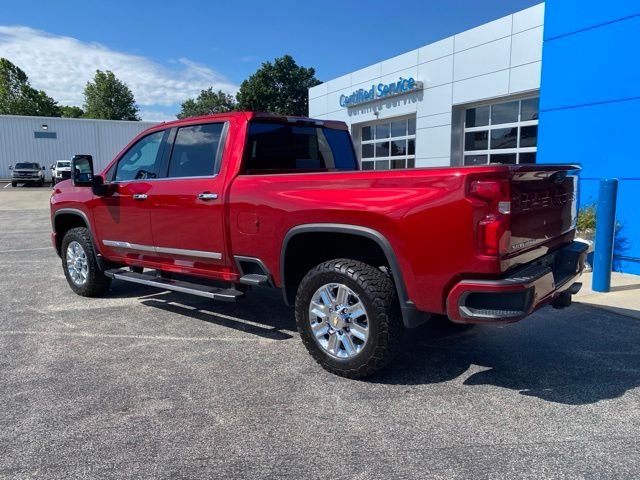 Used 2024 Red Chevrolet High Country image 3
