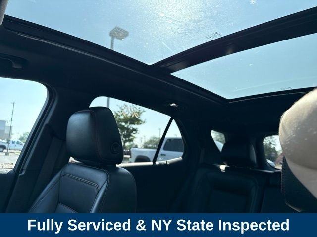Used 2023 Red Chevrolet RS image 2