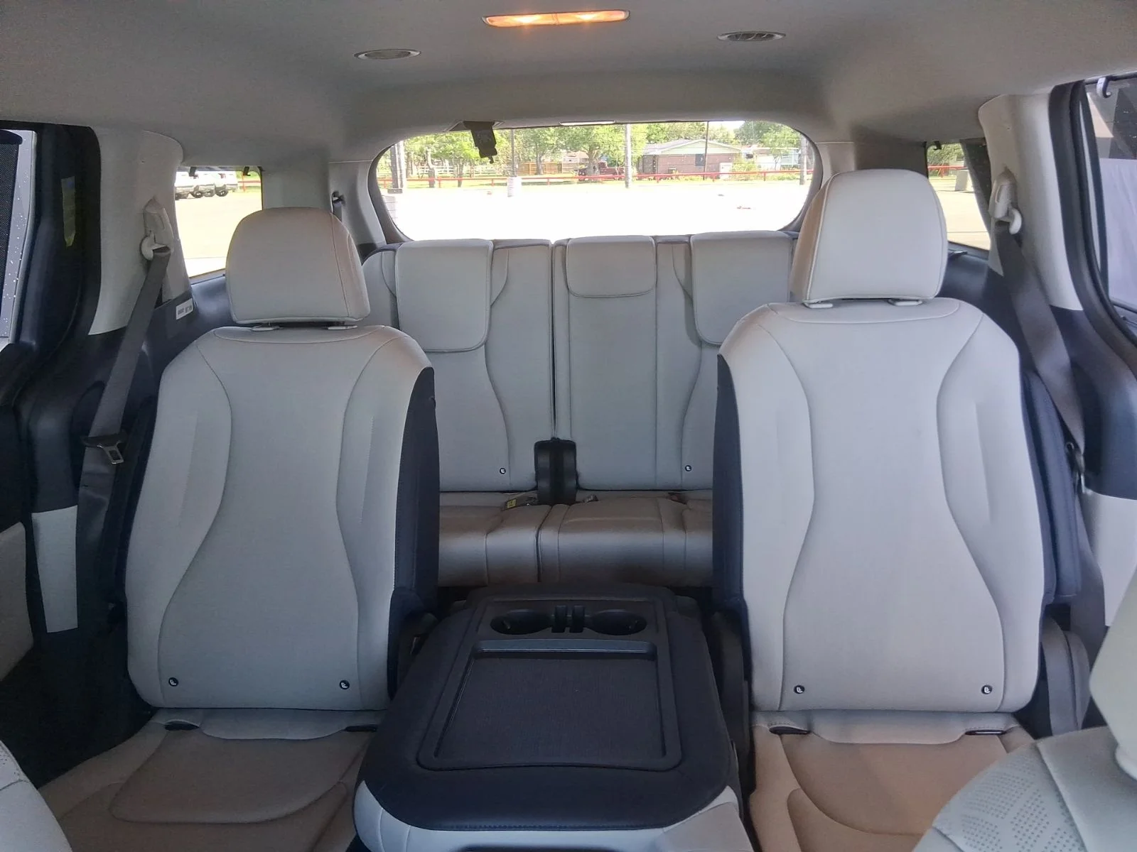 New 2026 White Kia EX image 22