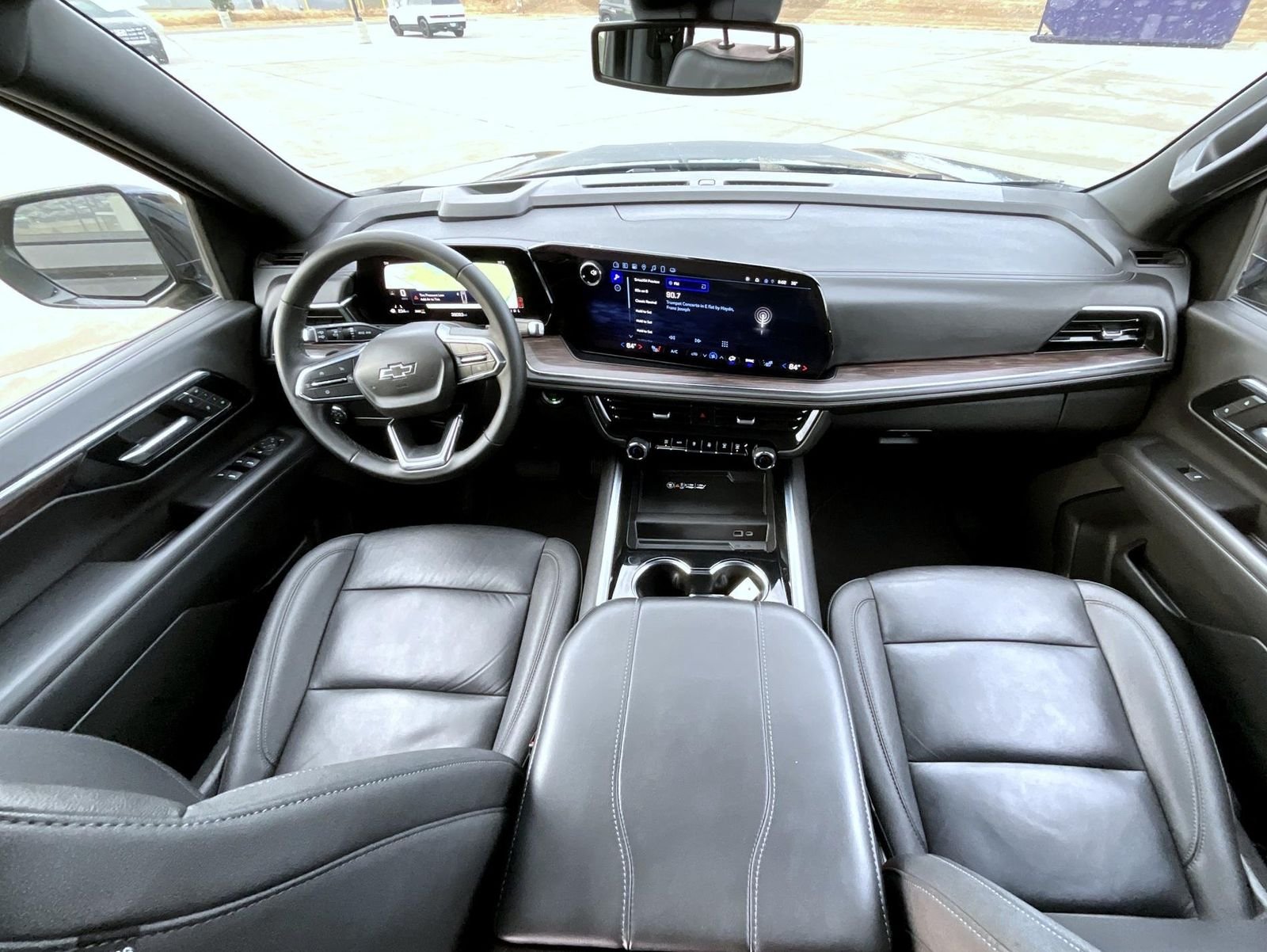 Used 2025 Black Chevrolet Z71 image 12