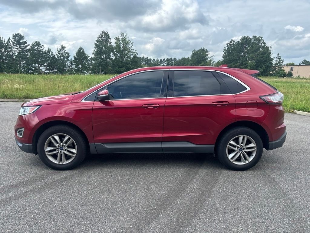 Used 2017 Red Ford SEL image 4