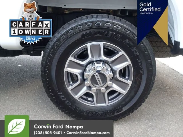 Certified Used 2025 White Ford Lariat image 34