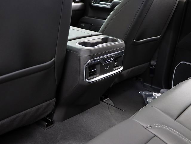 2026 GMC Sierra 1500 SLT - Photo 14