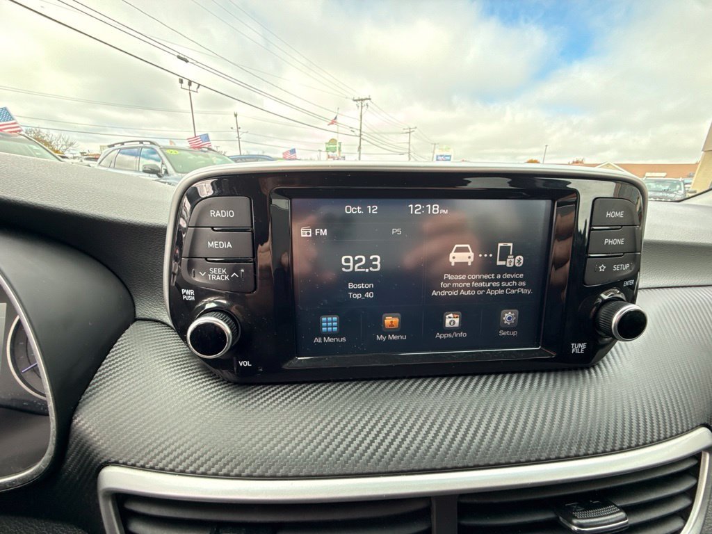 Used 2020 Blue Hyundai SE image 24