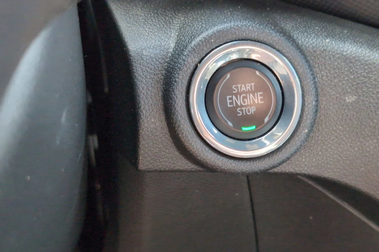 Used 2023 Mosaic Black Metallic Chevrolet ACTIV image 23
