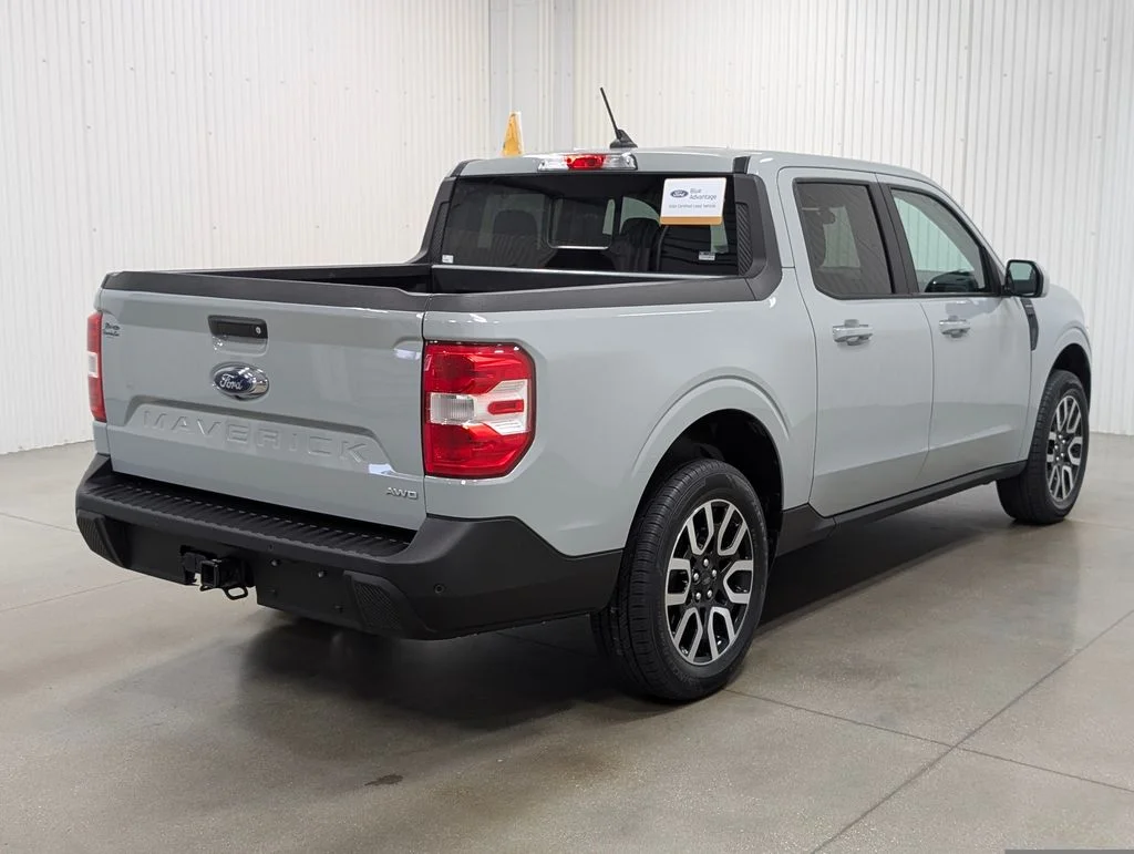 Certified Used 2023 Cactus Green / Gray Ford Lariat image 21