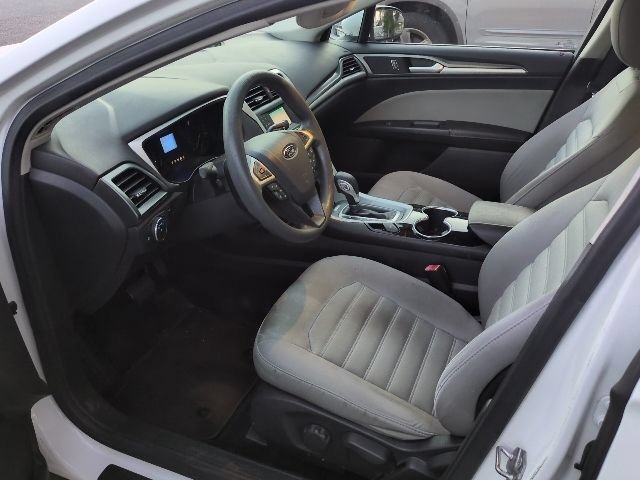 Used 2015 Oxford White Ford S image 6