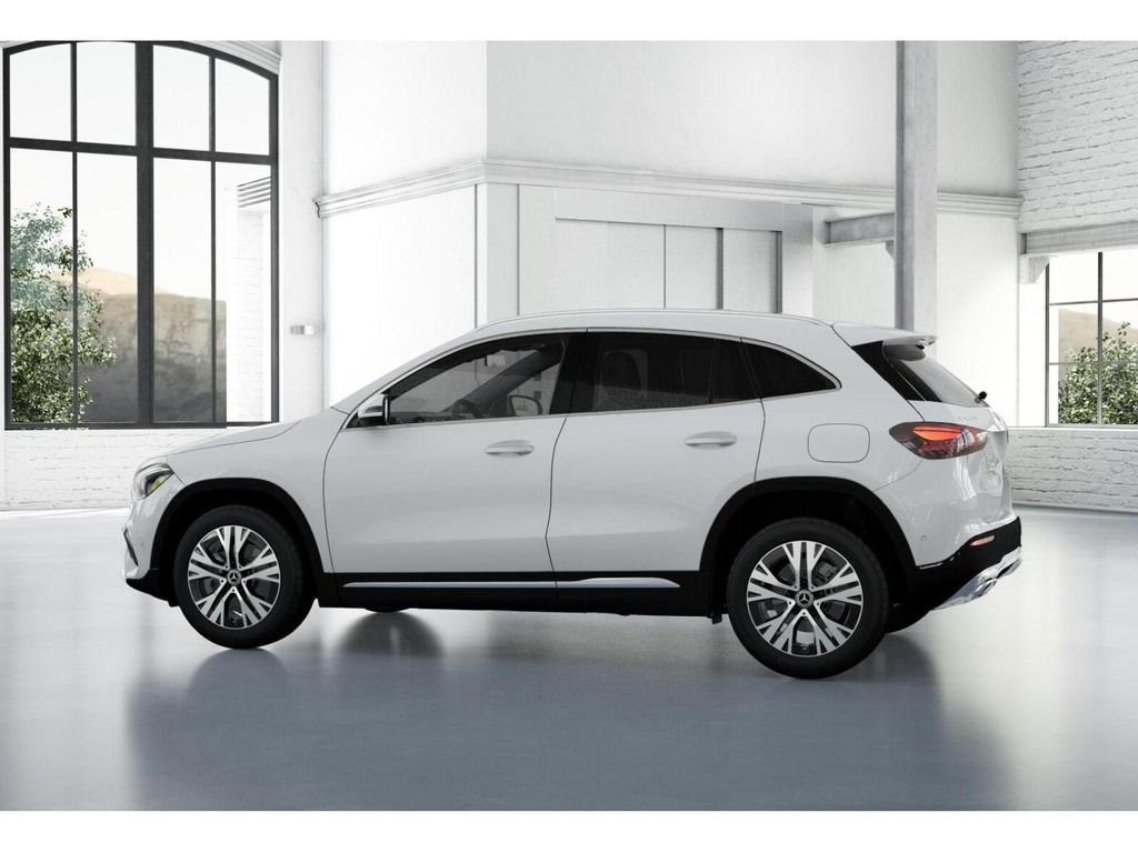 New 2026 White Mercedes-Benz GLA 250 image 32