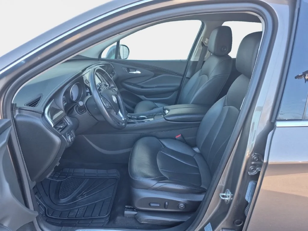 Used 2019 Brown Buick Essence image 12
