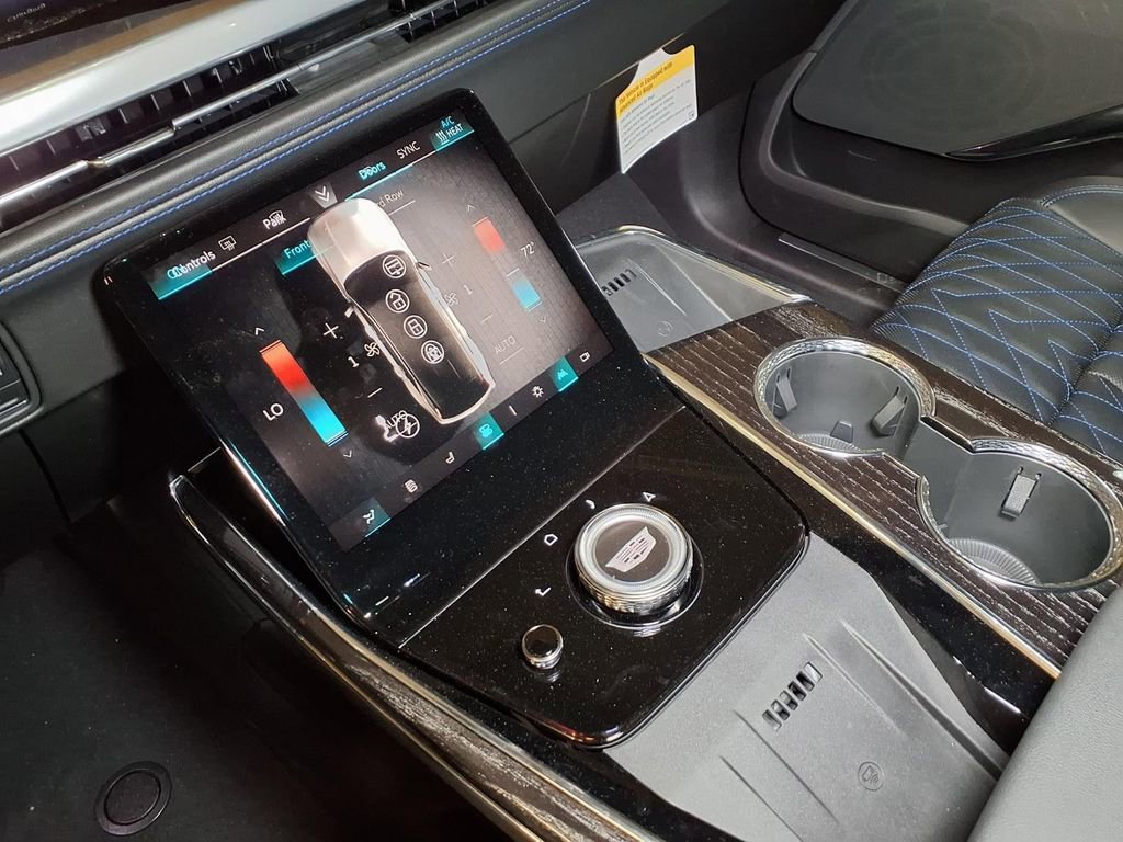 Used 2026 Luna Metallic Cadillac Sport image 19