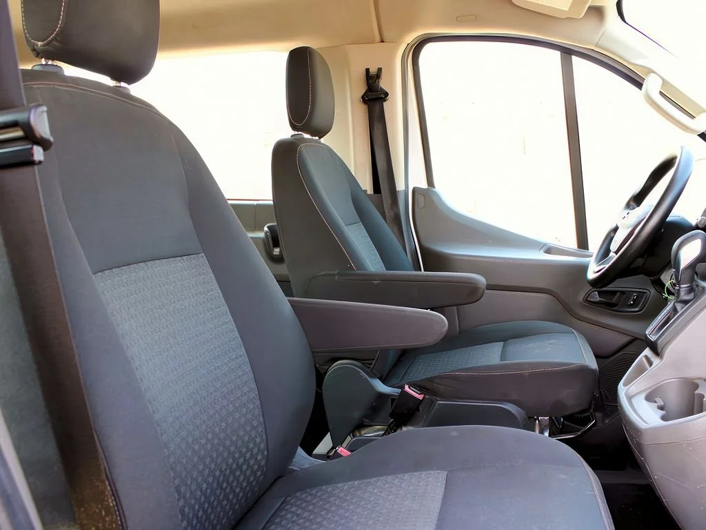 2021 Ford Transit Passenger Van XLT - Photo 22